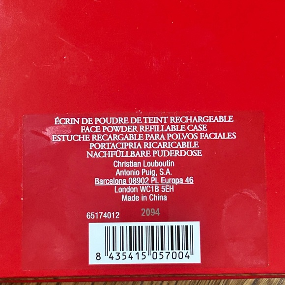 Christian Louboutin
Teint Fetiche La Poudre Powder Case W/Charm - Picture 6 of 9